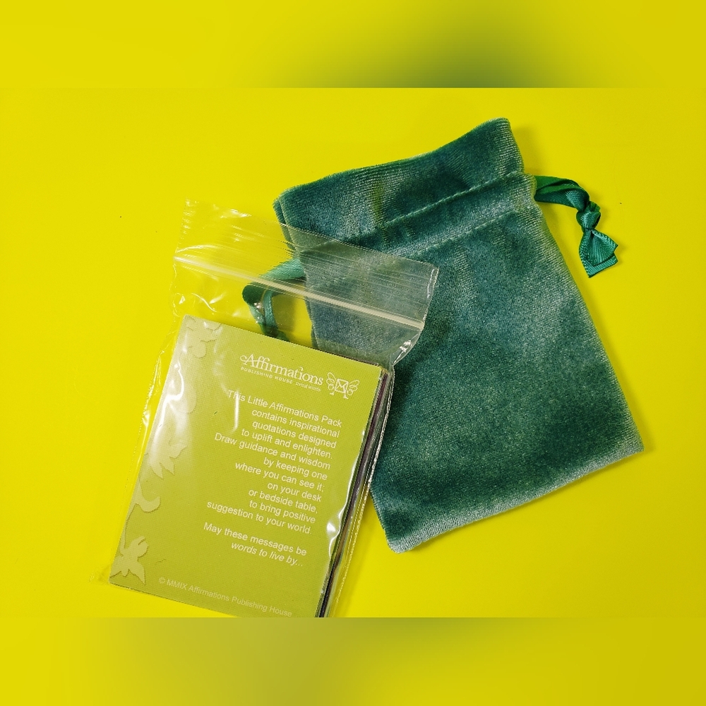 Affirmation Card Set with Velvet Pouch - Turquoise Velvet